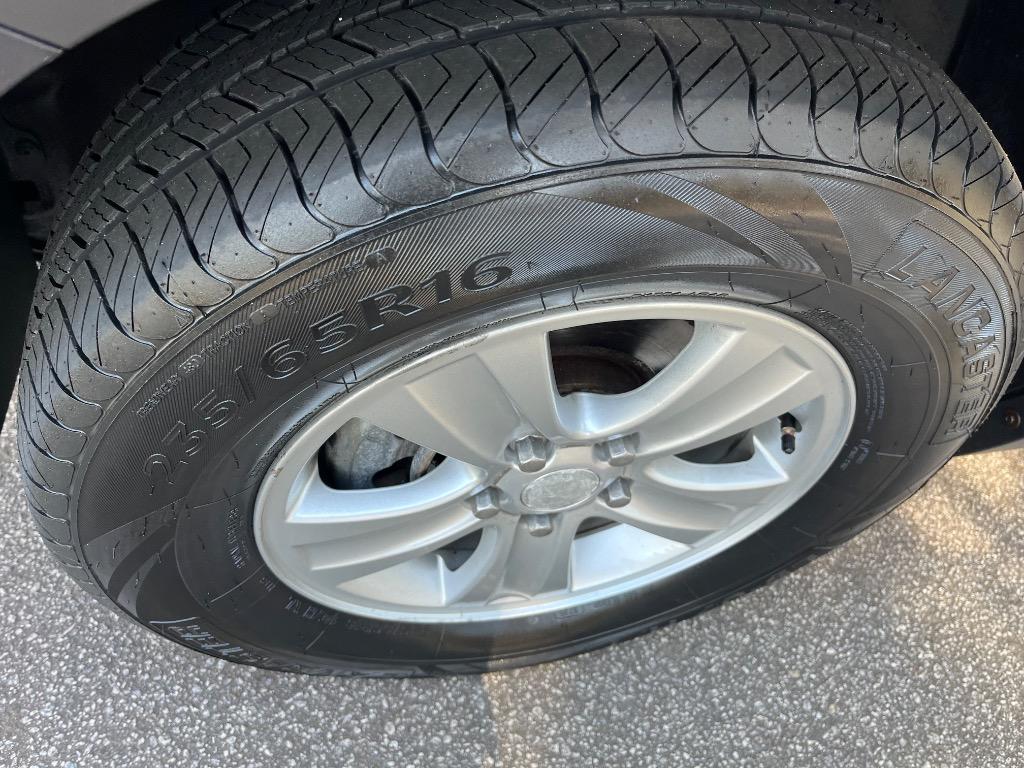 2008 Saturn VUE XE - Photo 25